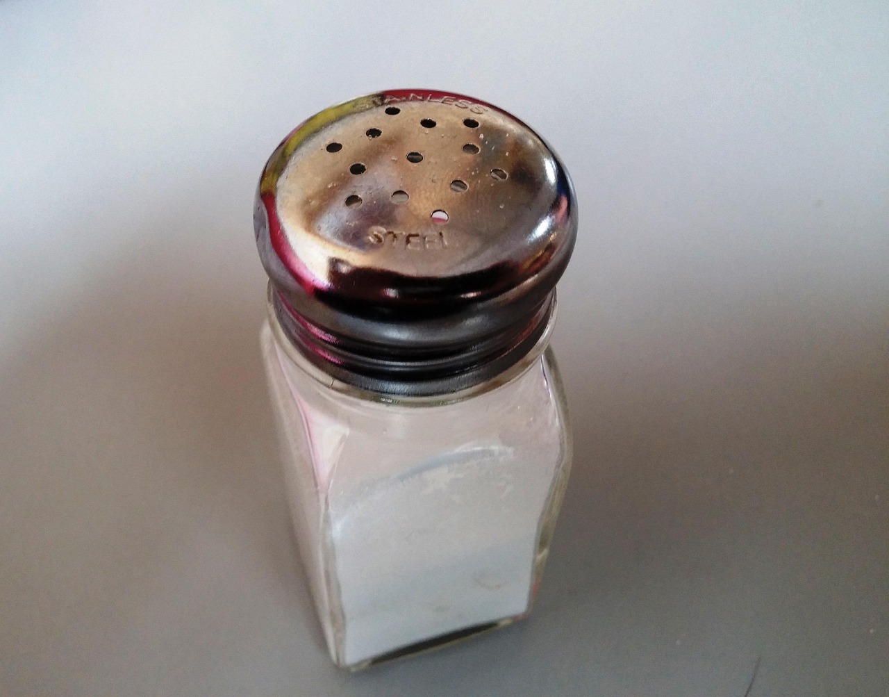 salt, shaker, saltshaker, spice, cooking, ingredient, flavor, seasoning, container, bottle, sodium, saltshaker, sodium, sodium, sodium, sodium, sodium