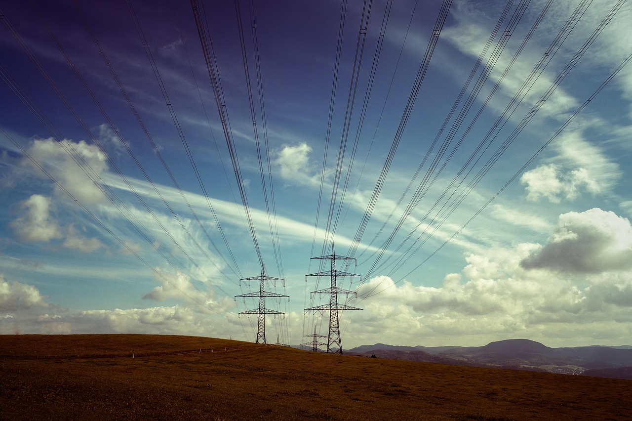 strommast, power lines, power supply, high voltage, sky, cables, energy, nature, electric, overhead power lines, electric cables, electric lines, landscape