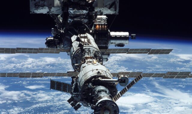 eat, space station, international space station, docking, space shuttle, technology, space, universe, night sky, heaven, astronautics, nasa, space travel, aviation, astronomy, science, research, space station, space station, space station, space station, space station, nasa
