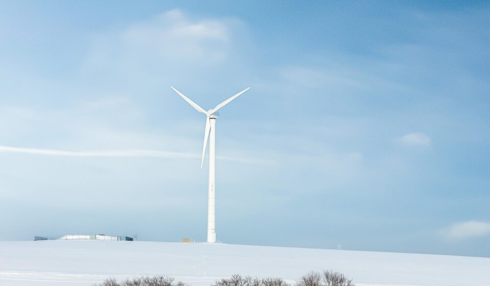 windmill, wind turbine, snow fields, snow, snow landscape, nature, winter, wintry, snowy, wind energy, renewable energy, pinwheel, environmentally friendly, energy revolution, environmental protection, power generation, technology