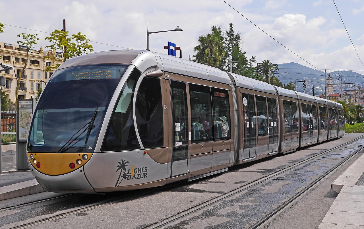 nice, tram, futuristic, new, network expansion, hybrid, battery pack, contact line, modern, city center, environmentally friendly, ecologically, south france, côte d ' azur, tram, tram, tram, tram, tram, futuristic, futuristic