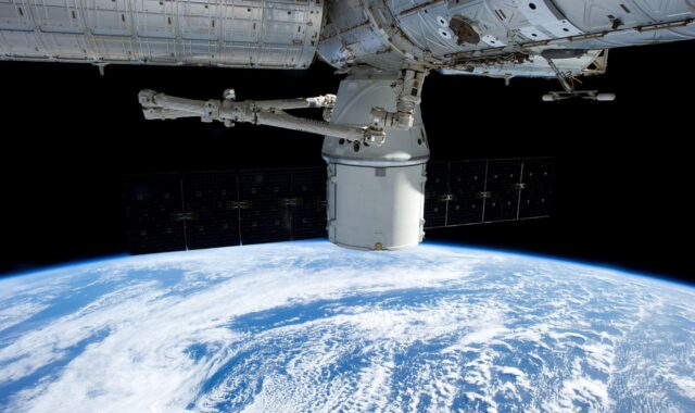 satellite, orbit, spacex, aeronautics, nasa, space, science, flight, technology, vehicle, space station, outer space, solar panels, exploration, spaceship, docking, blue science, blue universe, satellite, spacex, spacex, spacex, spacex, spacex, space station, space station, space station