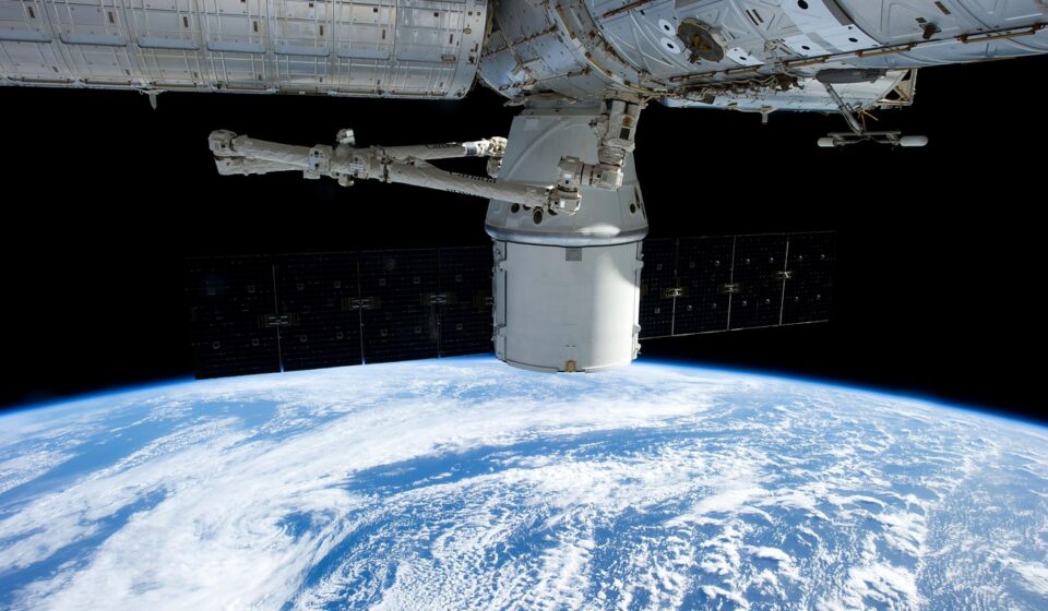 satellite, orbit, spacex, aeronautics, nasa, space, science, flight, technology, vehicle, space station, outer space, solar panels, exploration, spaceship, docking, blue science, blue universe, satellite, spacex, spacex, spacex, spacex, spacex, space station, space station, space station
